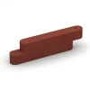 Bordillo de caucho von WARCO im Farbdesign Rojo ladrillo mit den Abmessungen 100 x 15 x 30 cm. Produktfoto von Artikel 6640 in der Aufsicht von schräg vorne.