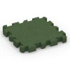 Loseta anticaída tipo puzzle von WARCO im Farbdesign Verde hierba mit den Abmessungen 50 x 50 x 6 cm | 0,25 m². Produktfoto von Artikel 6311 in der Aufsicht von schräg vorne.