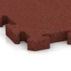 Detailaufnahme der Randausprägung von WARCO-Produkt 4192, Pavimento deportivo de caucho HD, Format 500 x 500 x 40 mm, Farbe Rojo ladrillo.