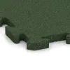 Detailaufnahme der Randausprägung von WARCO-Produkt 2817, Baldosa base piscina, Format 500 x 500 x 30 mm, Farbe Verde hierba.