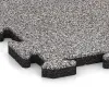 Detailaufnahme der Randausprägung von WARCO-Produkt 4569, Playground flooring, Format 1000 x 1000 x 30 mm, Farbe Gris jaspeado.