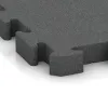 Detailaufnahme der Randausprägung von WARCO-Produkt 3165, Esterilla Protectora Fitness, Format 500 x 500 x 50 mm, Farbe Gris pizarra.