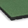 Detailaufnahme der Randausprägung von WARCO-Produkt 0771, Pavimento antitrauma infantil, Format 1000 x 1000 x 40 mm, Farbe Verde pálido.