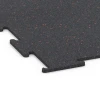 Detailaufnahme der Randausprägung von WARCO-Produkt 6450, Suelo de Fitness Compacto, Format 100 × 100 × 0,8 cm, Farbe Rojo ligeramente moteado.