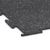 Detailaufnahme der Randausprägung von WARCO-Produkt 6452, Suelo de Fitness Compacto, Format 100 × 100 × 0,8 cm, Farbe Gris ligeramente moteado.