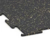 Detailaufnahme der Randausprägung von WARCO-Produkt 6454, Suelo de Fitness Compacto, Format 100 × 100 × 0,8 cm, Farbe Amarillo ligeramente moteado.