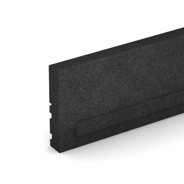 Detailaufnahme der Randausprägung von WARCO-Produkt 3784, Bordillo elástico, Format 100 × 5 × 25 cm, Farbe Antracita.