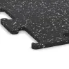 Detailaufnahme der Randausprägung von WARCO-Produkt 3777, Pavimento Fitness Performance Elite, Format , Farbe Gris ligeramente moteado.