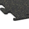 Detailaufnahme der Randausprägung von WARCO-Produkt 3756, Fitness Performance Elite Pavimento Deportivo, Format 100 x 100 x 1,5 cm | 1,00 m², Farbe Amarillo ligeramente moteado.
