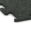 Detailaufnahme der Randausprägung von WARCO-Produkt 6979, Fitness Performance Elite Pavimento Deportivo, Format 100 x 100 x 2 cm | 1,00 m², Farbe Verde ligeramente moteado.