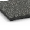 Detailaufnahme der Randausprägung von WARCO-Produkt 6422, Loseta amortiguadora – 120 cm, Format 50 x 50 x 4 cm, Farbe Granito gris oscuro.