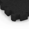 Detailaufnahme der Randausprägung von WARCO-Produkt 6309, Loseta anticaída tipo puzzle, Format 50 x 50 x 6 cm | 0,25 m², Farbe Antracita.
