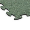 Detailaufnahme der Randausprägung von WARCO-Produkt 6924, Baldosa ferial encajable, Format 98 x 98 × 1,8 cm, Farbe Césped inglés.