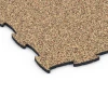 Detailaufnahme der Randausprägung von WARCO-Produkt 6925, Baldosa ferial encajable, Format 97,1 x 97,1 × 1,8 cm, Farbe Terracota.