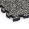 Detailaufnahme der Randausprägung von WARCO-Produkt 6931, Loseta amortiguadora puzzle, Format 44,6 x 44,6 × 2,8 cm, Farbe Granito gris oscuro.