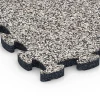 Detailaufnahme der Randausprägung von WARCO-Produkt 6815, Loseta efecto piedra encajable, Format 28,9 x 28,9 x 1,8 cm, Farbe Granito gris.