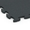 Detailaufnahme der Randausprägung von WARCO-Produkt 6966, Fitness Premium suelo técnico, Format 45,9 x 45,9 x 1,8, Farbe Antracita.