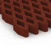 Detailaufnahme der Randausprägung von WARCO-Produkt 7013, Rejilla amortiguadora césped, Format 100 × 100 × 8 cm, Farbe Rojo ladrillo.