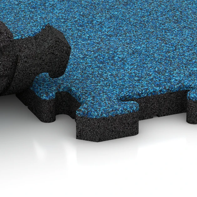 Großaufnahme vom Verbindungssystem von WARCO-Boden 2928 - Baldosa borde piscina im Farbdesign Atlantico. Abmessungen 50 x 50 x 4 cm | 0,25 m².