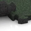 Großaufnahme vom Verbindungssystem von WARCO-Boden 3024 - Baldosa de terraza encajable im Farbdesign Césped inglés. Abmessungen 500 x 500 x 50 mm.