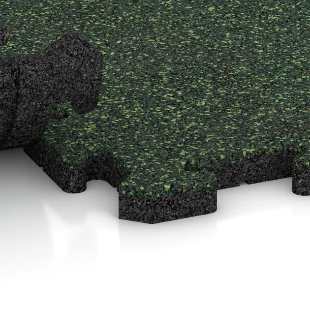Großaufnahme vom Verbindungssystem von WARCO-Boden 5023 - Loseta de borde im Farbdesign Césped inglés. Abmessungen 1000 x 485 x 30 mm.