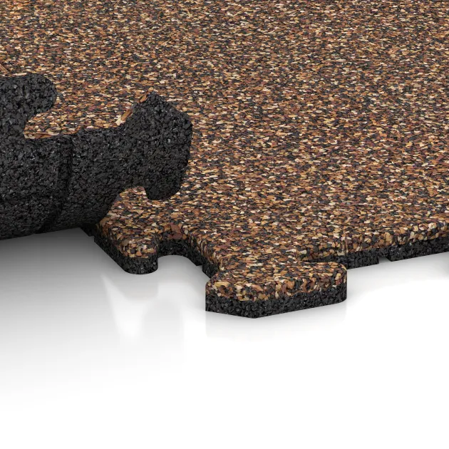 Großaufnahme vom Verbindungssystem von WARCO-Boden 0319 - Esterilla de fitness 18 mm im Farbdesign Café con leche. Abmessungen 1000 x 1000 x 18 mm.