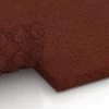 Großaufnahme vom Verbindungssystem von WARCO-Boden 6649 - Loseta de establo Confort im Farbdesign Rojo ladrillo. Abmessungen 100 x 50 x 5 cm.