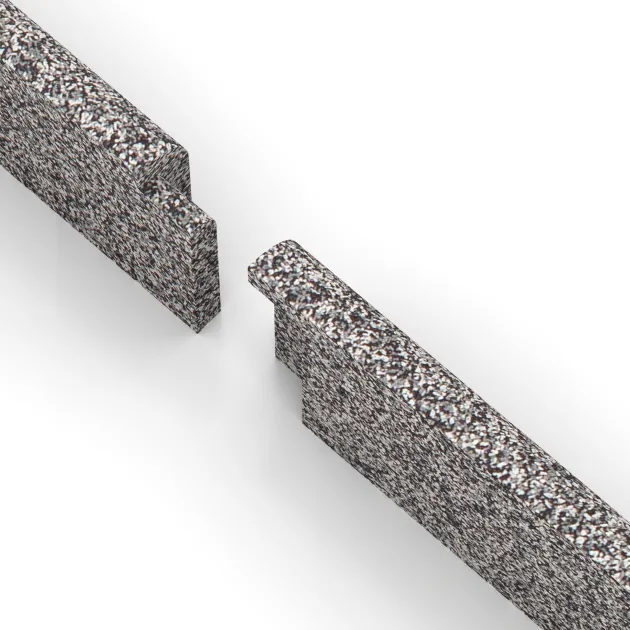 Großaufnahme vom Verbindungssystem von WARCO-Boden 4611 - Rodapié im Farbdesign Gris jaspeado. Abmessungen 750 x 80 x 20 mm.