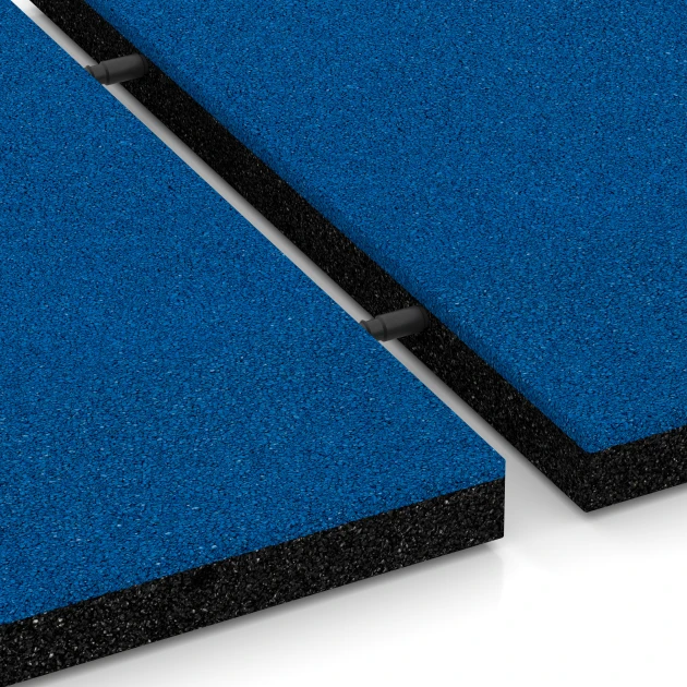 Großaufnahme vom Verbindungssystem von WARCO-Boden 6220 - Baldosas amortiguadoras im Farbdesign Azul cielo. Abmessungen 50 x 50 x 4 cm.