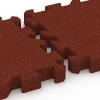 Großaufnahme vom Verbindungssystem von WARCO-Boden 6406 - Loseta de caucho – 220 cm im Farbdesign Rojo ladrillo. Abmessungen 50 x 50 x 6 cm | 0,25 m².