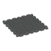 Aufsicht auf die Unterseite, also die Bodenseite von WARCO-Formteil 3327 - Playground flooring im Format 1000 x 1000 x 30 mm.