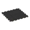Aufsicht auf die Unterseite, also die Bodenseite von WARCO-Formteil 0304 - Baldosa borde piscina im Format 1000 x 1000 x 18 mm.