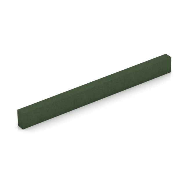 Typische Verlegung oder Einbausituation für den Artikel 7030 von WARCO - Bloque de escalón de caucho granulado, Farbton Verde hierba in der Abmessung 100 x 30 x 15 cm.